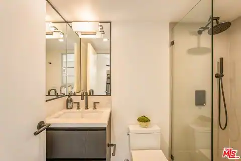 914 West Knoll Dr, West Hollywood, CA 90069 — photo 33