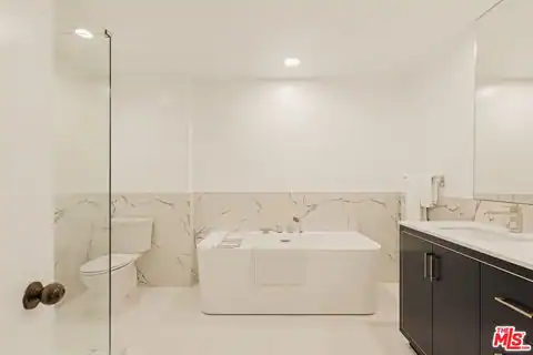 211 S Spalding Dr #107S, Beverly Hills, CA 90212 — photo 8