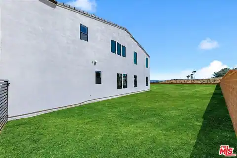 22810 Seaqua Cir, Chatsworth, CA 91311 — photo 16