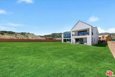 22810 Seaqua Cir, Chatsworth, CA 91311 — photo 18