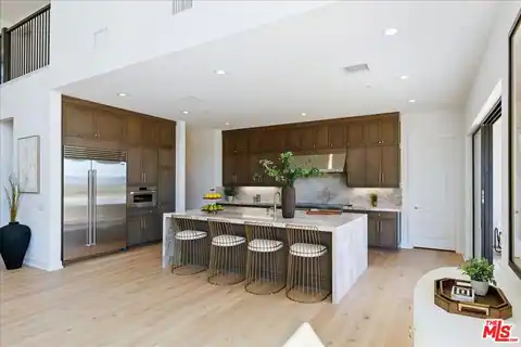 22810 Seaqua Cir, Chatsworth, CA 91311 — photo 8