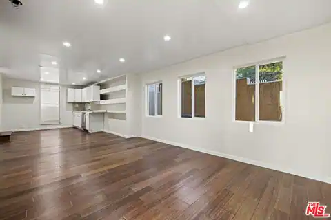 10941 Cardamine Pl, Los Angeles, CA 91042 — photo 17