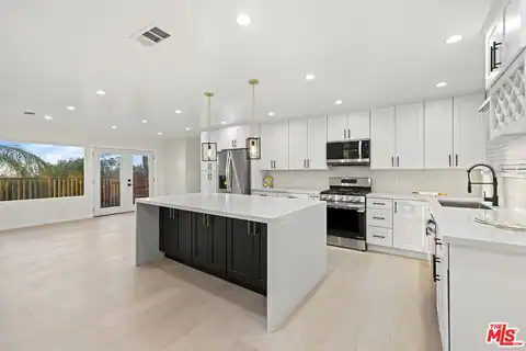 10941 Cardamine Pl, Los Angeles, CA 91042 — photo 4