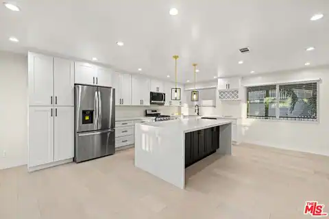 10941 Cardamine Pl, Los Angeles, CA 91042 — photo 8