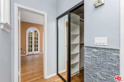 2238 El Contento Dr, Los Angeles, CA 90068 — photo 14