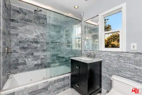 2238 El Contento Dr, Los Angeles, CA 90068 — photo 15