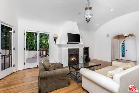 2238 El Contento Dr, Los Angeles, CA 90068 — photo 20