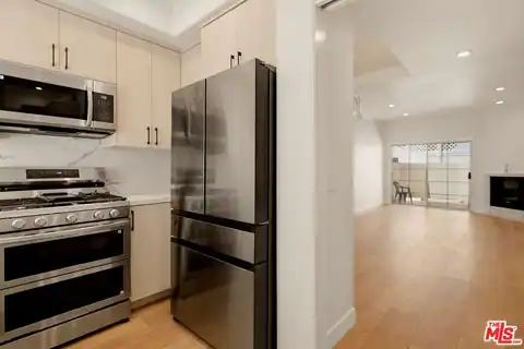5145 Yarmouth Ave #19, Los Angeles, CA 91316 — photo 5