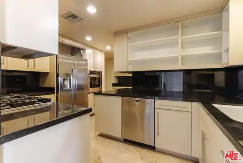 8787 Shoreham Dr #407, West Hollywood, CA 90069 — photo 17