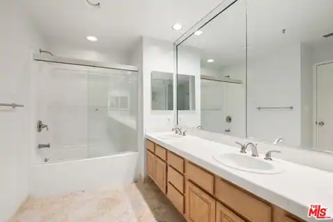 235 Main St #223, Los Angeles, CA 90291 — photo 16