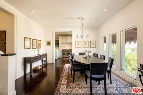 7887 Hillside Ave, Los Angeles, CA 90046 — photo 2