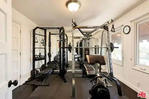 7887 Hillside Ave, Los Angeles, CA 90046 — photo 20