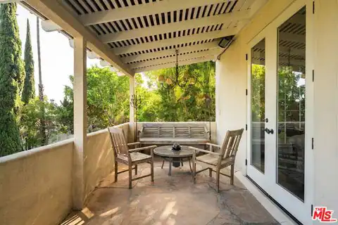 7887 Hillside Ave, Los Angeles, CA 90046 — photo 25
