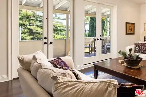7887 Hillside Ave, Los Angeles, CA 90046 — photo 6