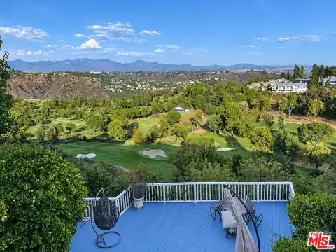 2282 Canyonback Rd, Los Angeles, CA 90049 — photo 3
