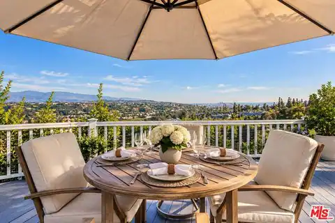 2282 Canyonback Rd, Los Angeles, CA 90049 — photo 4