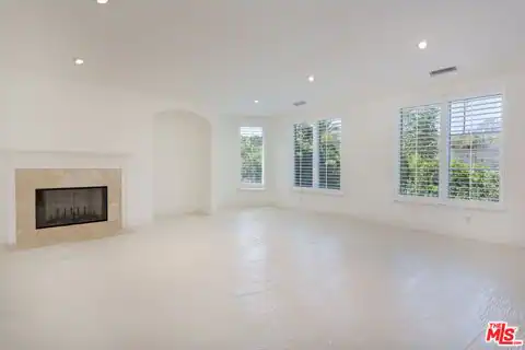 763 Patterson Pl, Los Angeles, CA 90272 — photo 11
