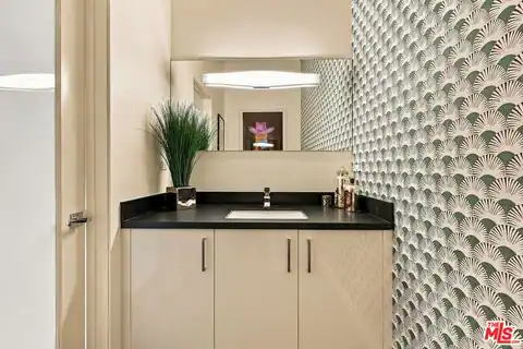 8703 W West Knoll Dr #104, West Hollywood, CA 90069 — photo 12