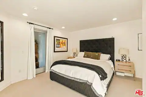 8703 W West Knoll Dr #104, West Hollywood, CA 90069 — photo 14