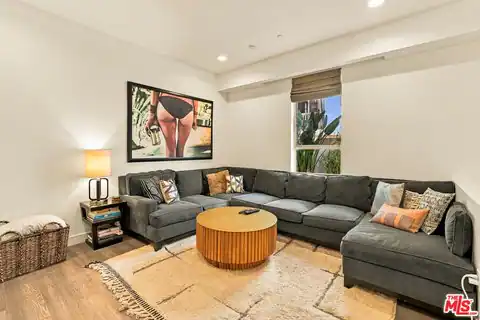 8703 W West Knoll Dr #104, West Hollywood, CA 90069 — photo 8