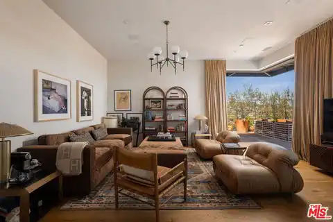 1030 Somera Rd, Los Angeles, CA 90077 — photo 15
