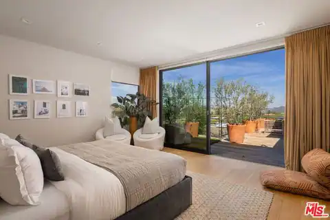 1030 Somera Rd, Los Angeles, CA 90077 — photo 18