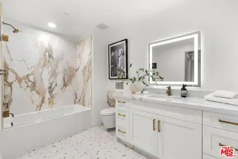 7428 Santa Monica Blvd #406, West Hollywood, CA 90046 — photo 14