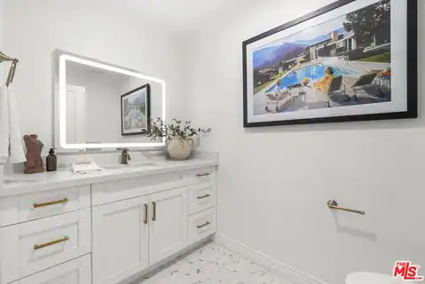 7428 Santa Monica Blvd #406, West Hollywood, CA 90046 — photo 17