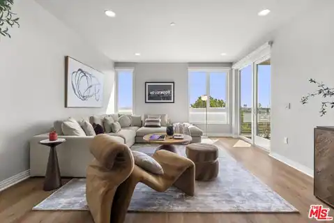 7428 Santa Monica Blvd #406, West Hollywood, CA 90046 — photo 3