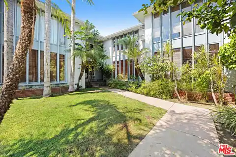 1235 N Crescent Heights Blvd #3, West Hollywood, CA 90046 — photo 2