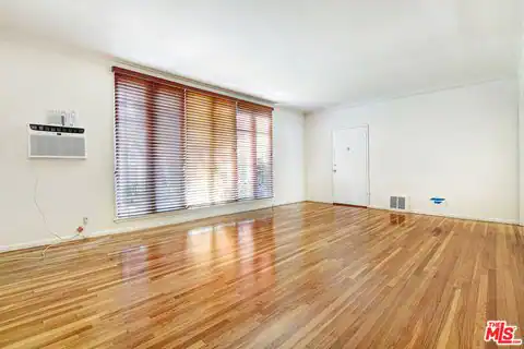 1235 N Crescent Heights Blvd #3, West Hollywood, CA 90046 — photo 6