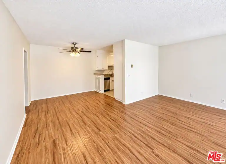 919 N Alfred St #105, West Hollywood, CA 90069