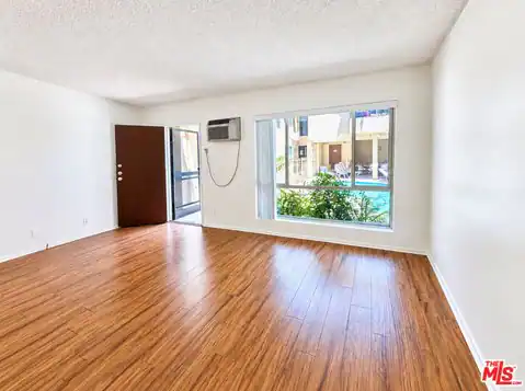 919 N Alfred St #105, West Hollywood, CA 90069 — photo 2