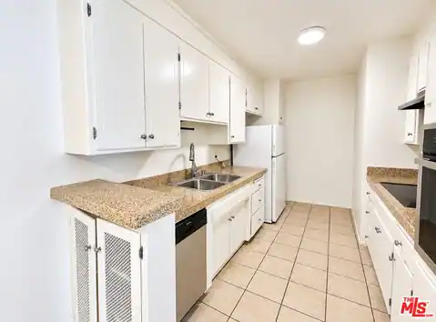 919 N Alfred St #105, West Hollywood, CA 90069 — photo 3