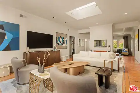 1516 N Genesee Ave, Los Angeles, CA 90046 — photo 11