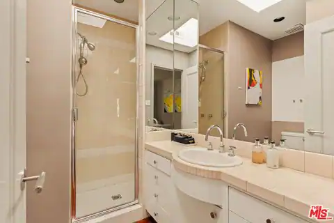 1516 N Genesee Ave, Los Angeles, CA 90046 — photo 16