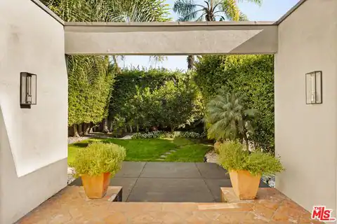 1516 N Genesee Ave, Los Angeles, CA 90046 — photo 17