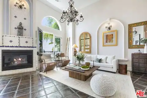 6383 Quebec Dr, Los Angeles, CA 90068 — photo 2