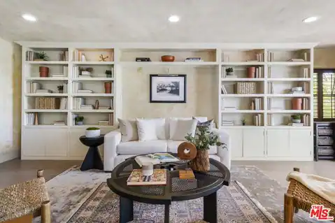 6383 Quebec Dr, Los Angeles, CA 90068 — photo 7