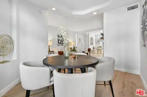 4301 Fulton Ave #106, Los Angeles, CA 91423 — photo 10