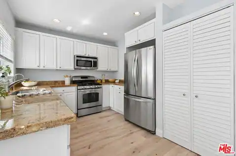 4301 Fulton Ave #106, Los Angeles, CA 91423 — photo 17