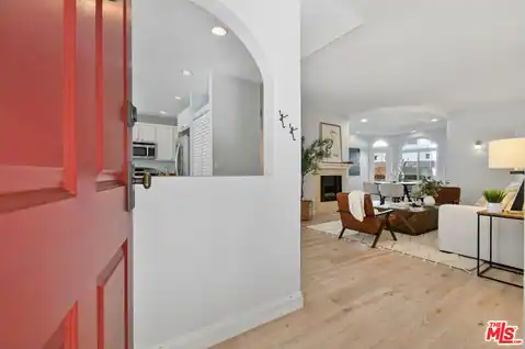 4301 Fulton Ave #106, Los Angeles, CA 91423 — photo 2