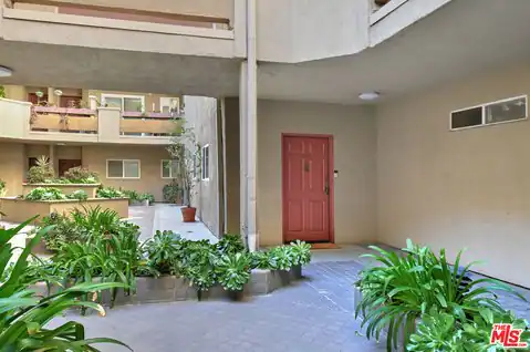 4301 Fulton Ave #106, Los Angeles, CA 91423 — photo 33