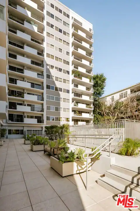 10450 Wilshire Blvd #4J, Los Angeles, CA 90024 — photo 22