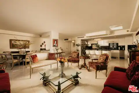 10450 Wilshire Blvd #4J, Los Angeles, CA 90024 — photo 4