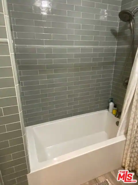 1202 N Poinsettia Pl, West Hollywood, CA 90046 — photo 19