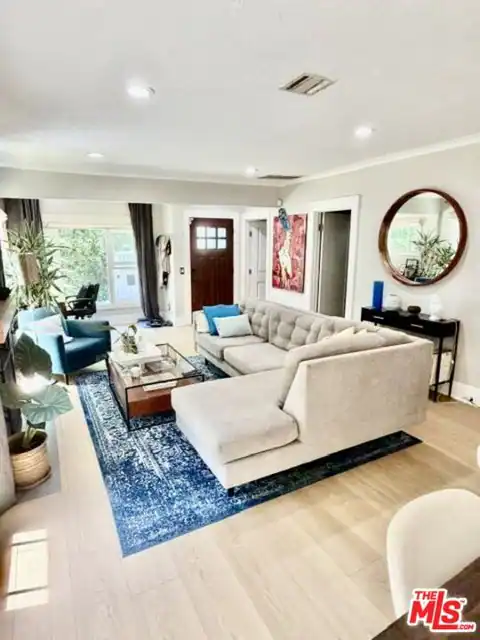 1202 N Poinsettia Pl, West Hollywood, CA 90046 — photo 3