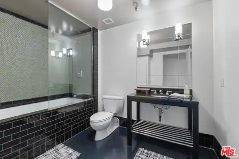849 S Broadway #M09, Los Angeles, CA 90014 — photo 17
