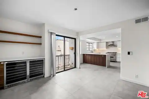 136 S Swall Dr #4, Los Angeles, CA 90048 — photo 13