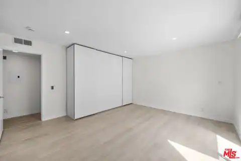 136 S Swall Dr #4, Los Angeles, CA 90048 — photo 20